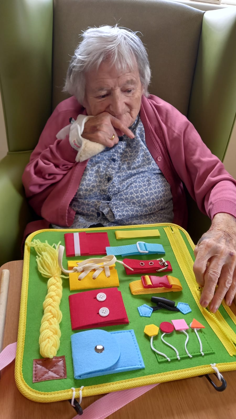 Therapeutic Activities for Dementia Care